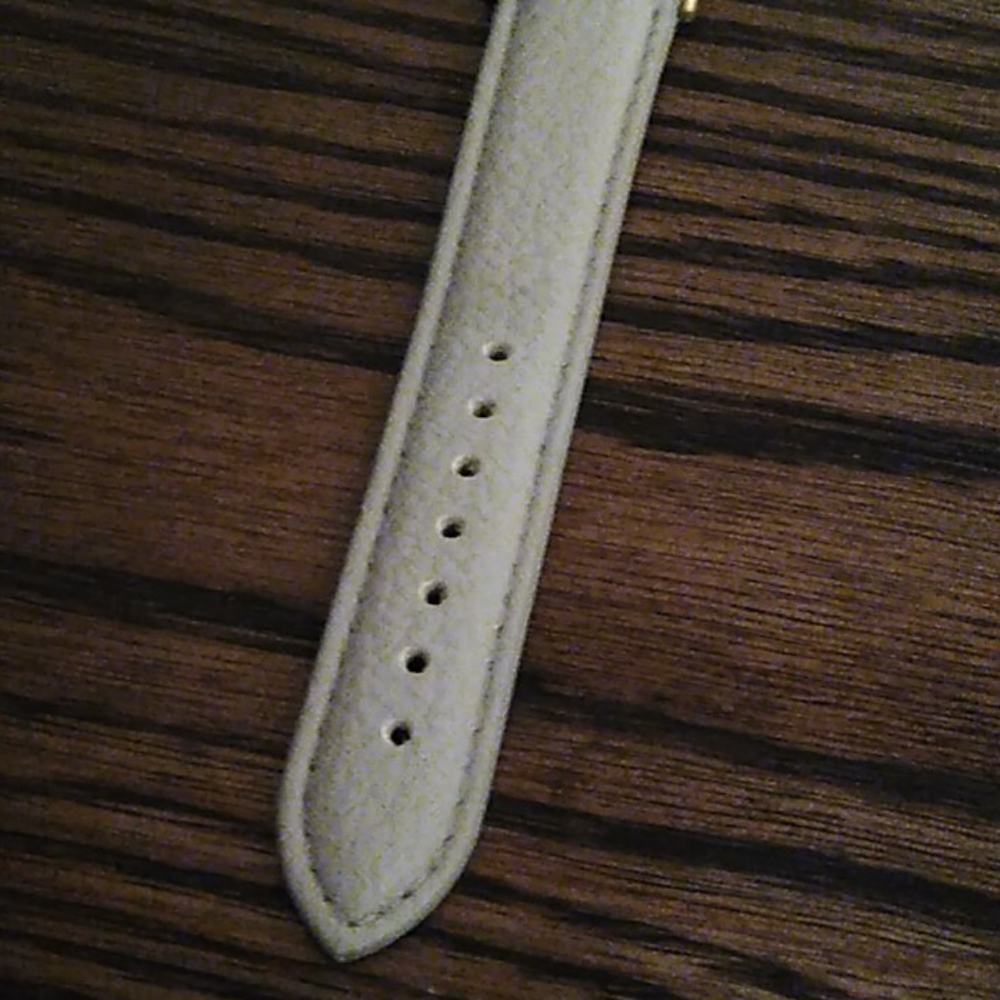 Watch - Picture 3 of 4